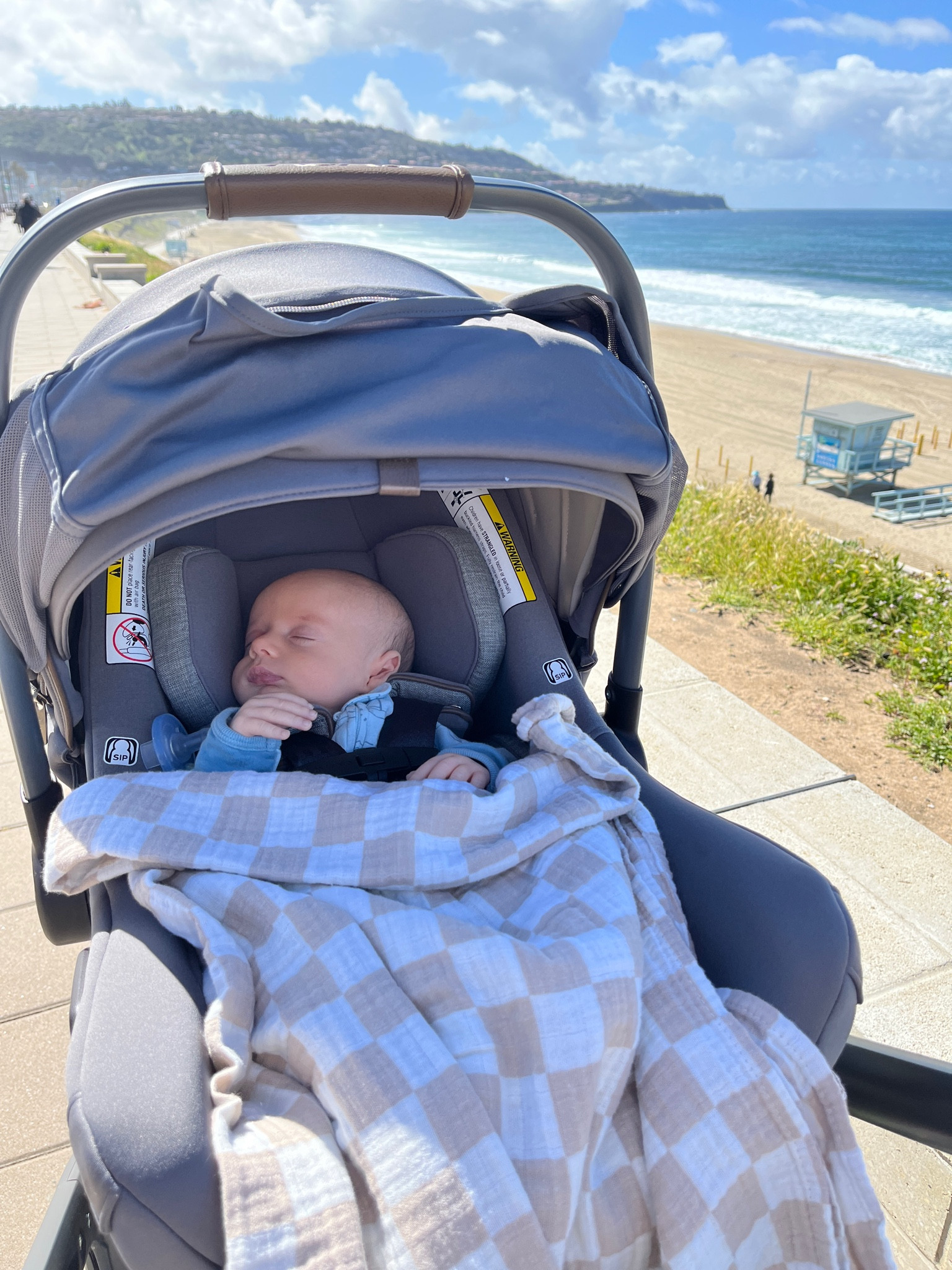 The beach is calling on beautiful days like this ☀️ We absolutely love the Nuna Demi Grow stroller and Pipa Lite RX infant car seat. The ease of use and high quality materials make these items worth the cost!!  
#Nuna #NunaDemiGrow 

#LTKfamily #LTKbump #LTKkids