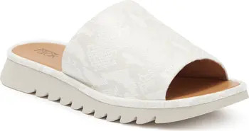 Fiona Flat Sandal | Nordstrom Rack