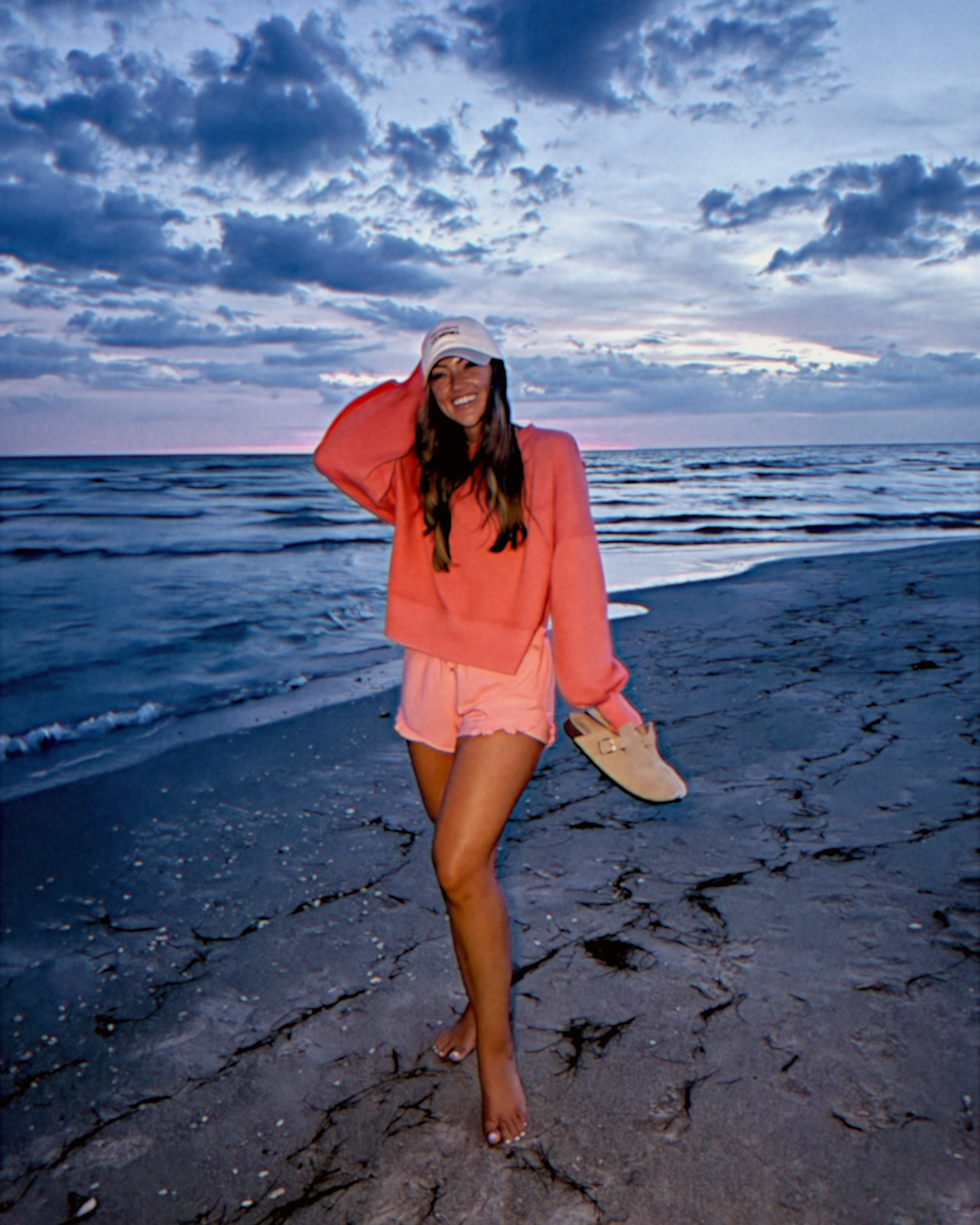 Recent night beach walk & ice cream fit on summer break with the girlies :) 🌅🍦 this is the “classic crew” by aerie — my exact color is sold out now but others are available!! Same w the shorts.