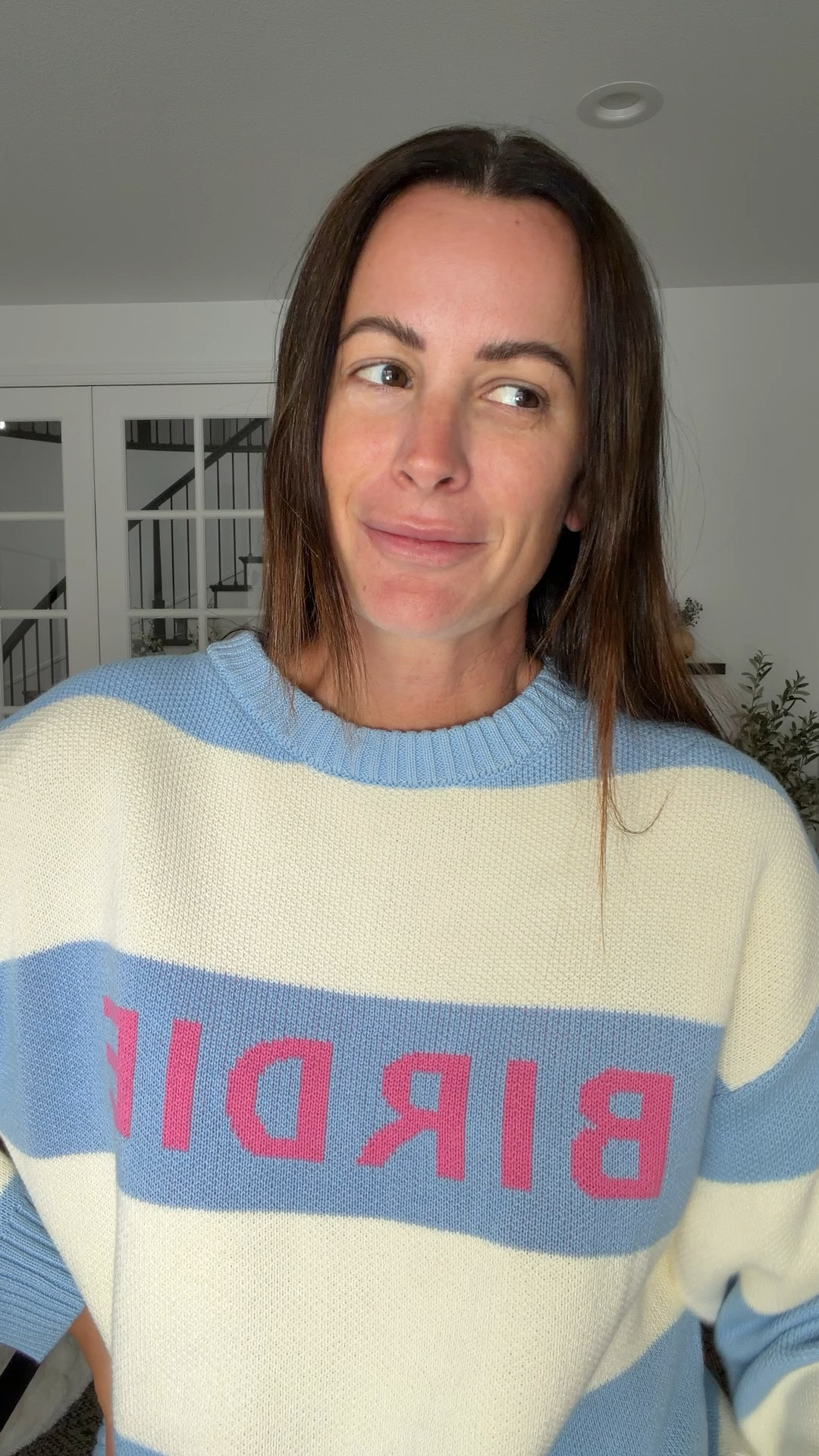 Cutest birdie sweater! I’m wearing a M