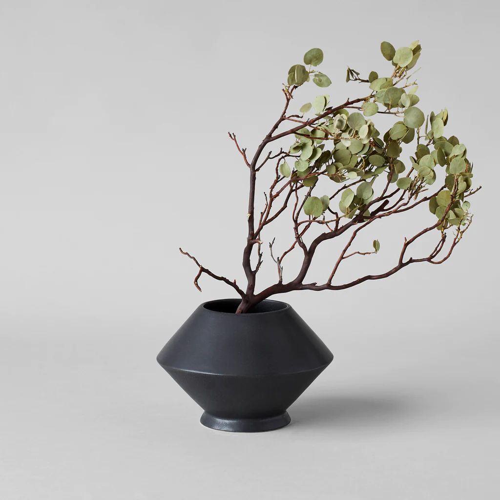 Small Kado Vase, Matte Black | Bloomist