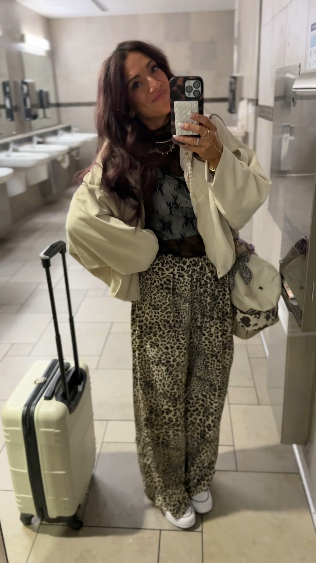 Travel fit! Amazon look, cutest new Walmart bag, and pink bow converse 😍

#LTKootd #LTKCon #LTKTravel