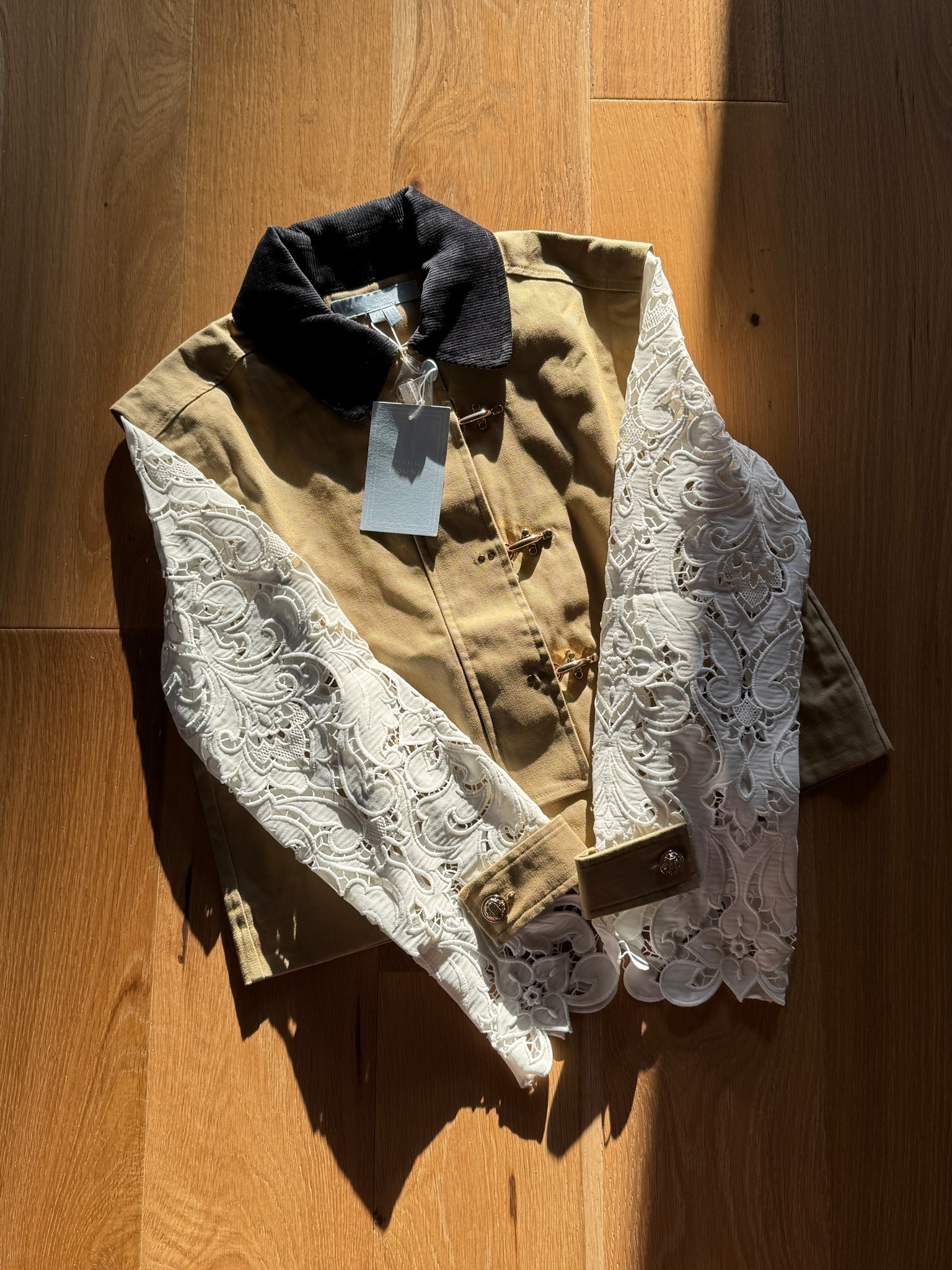 Hill House Clarisse Jacket. I took it in XS! You can sign up for restocks on Shopbop & Hill House. 

#LTKSeasonal #LTKStyleTip