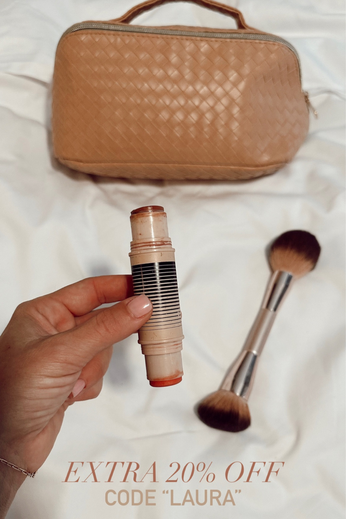 20% off code LAURA 
Eyeshadow palette 
Bronzer/blush: shade 4
Lip liner: shade 1

#makeup #laurabeverlin

#LTKbeauty #LTKunder100 #LTKsalealert