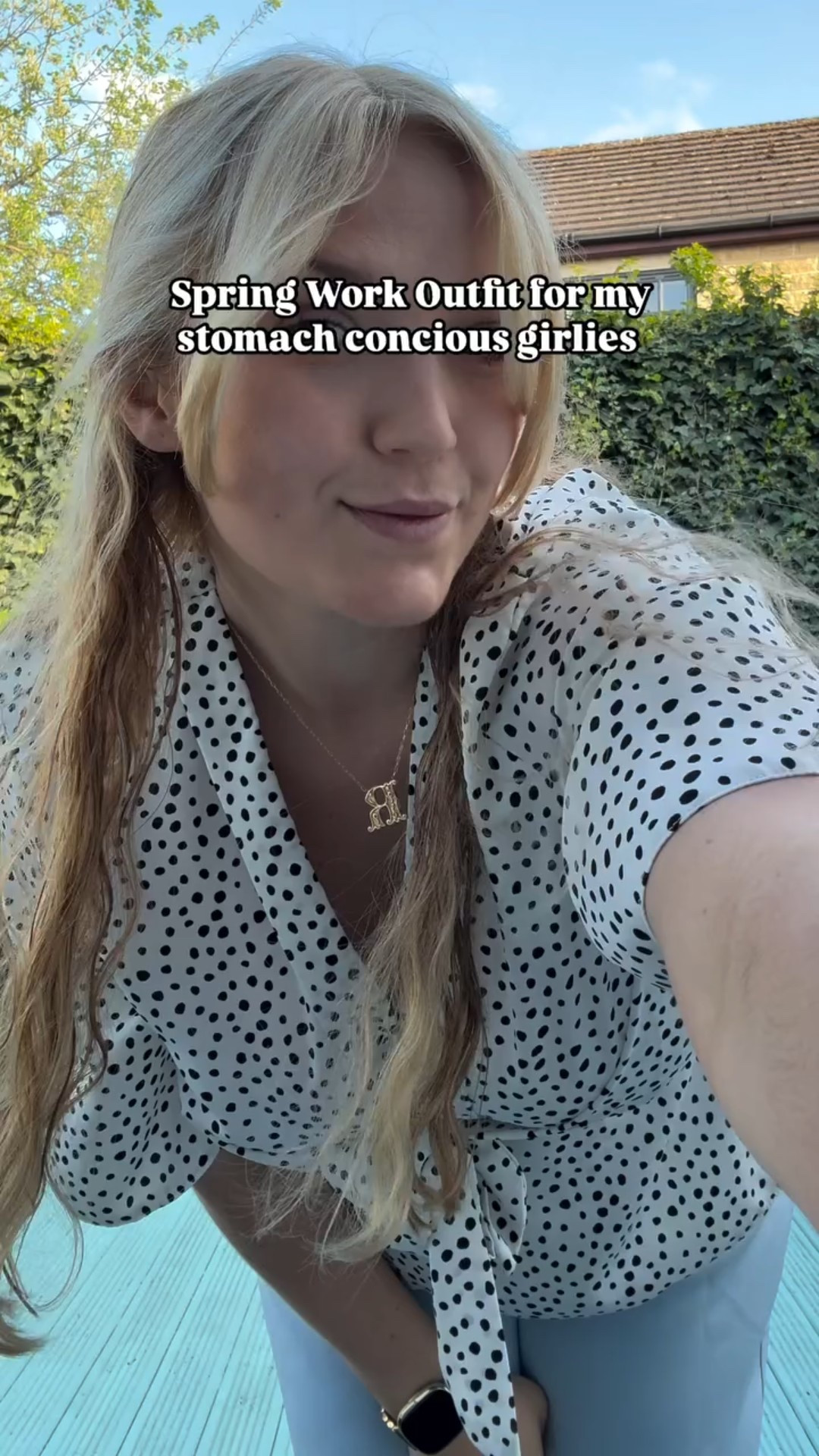 Spring workout fit for my stomach conscious girlies 🫶🏻✨ should have probably ironed my trousers! 

#midsize #midsizegals #springoutfits #summeroutfits #pintrestoutfits #bodyimage #bodyacceptancemovement #bodyneutrality #galslovehighstreet #glhs #workoutfit #workwear