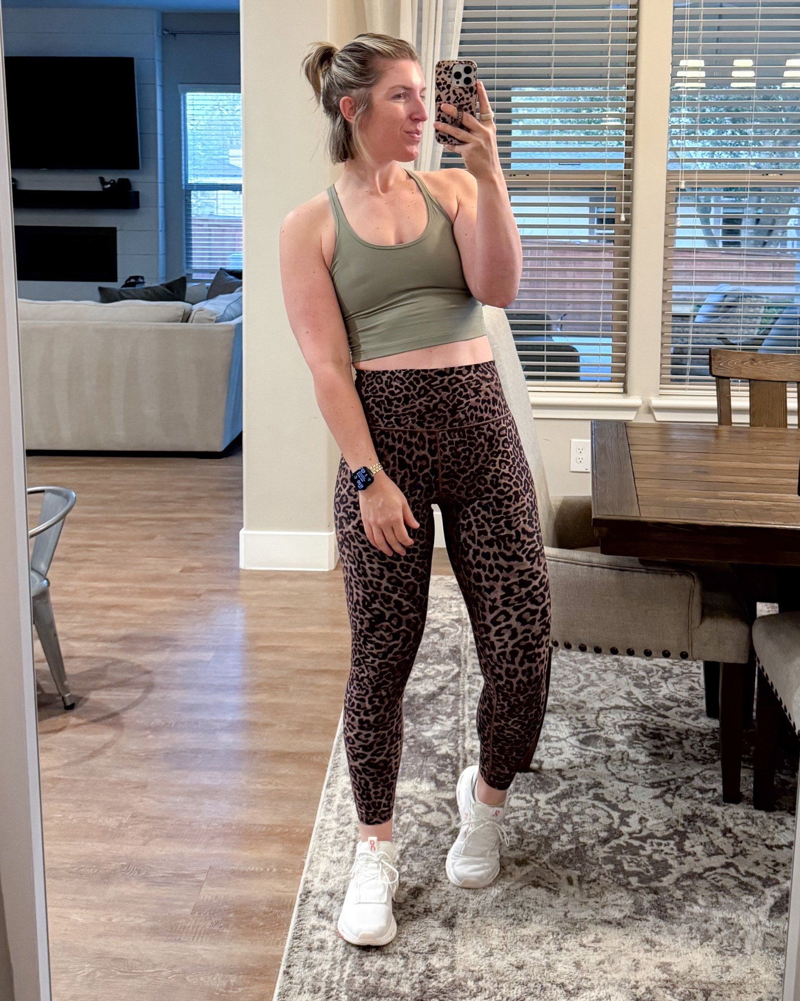 New athleta tank top is fire!!! 5’9” and in a medium!!!

#LTKActive #LTKdayinmylife