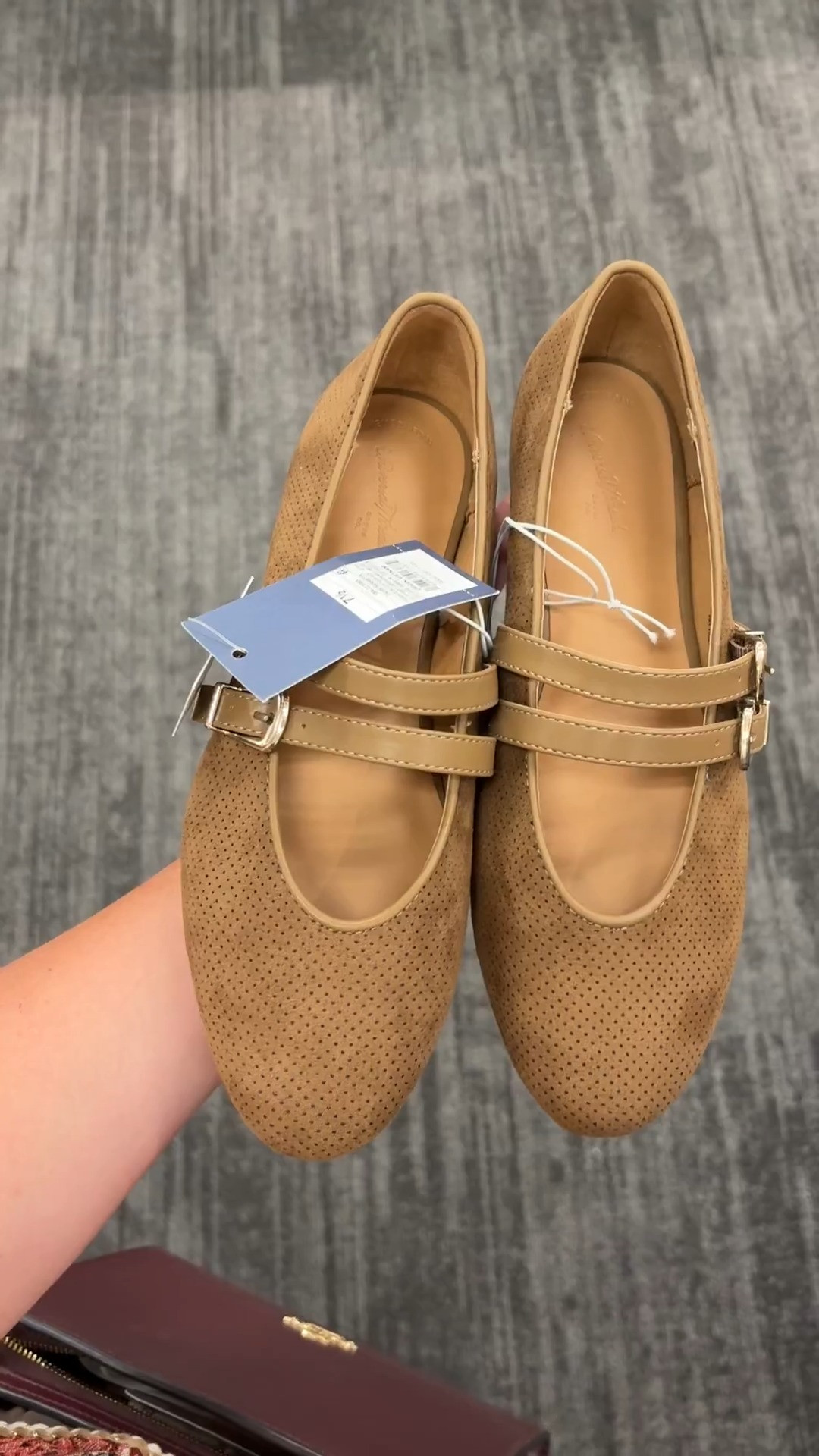Perfect flats for fall!  

 #LTKdayinmylife #LTKgrwm #LTKootd