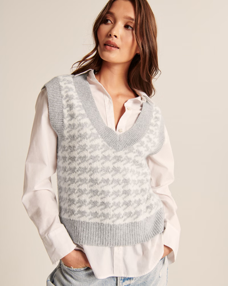 Cropped Pattern V-Neck Sweater | Abercrombie & Fitch (US)