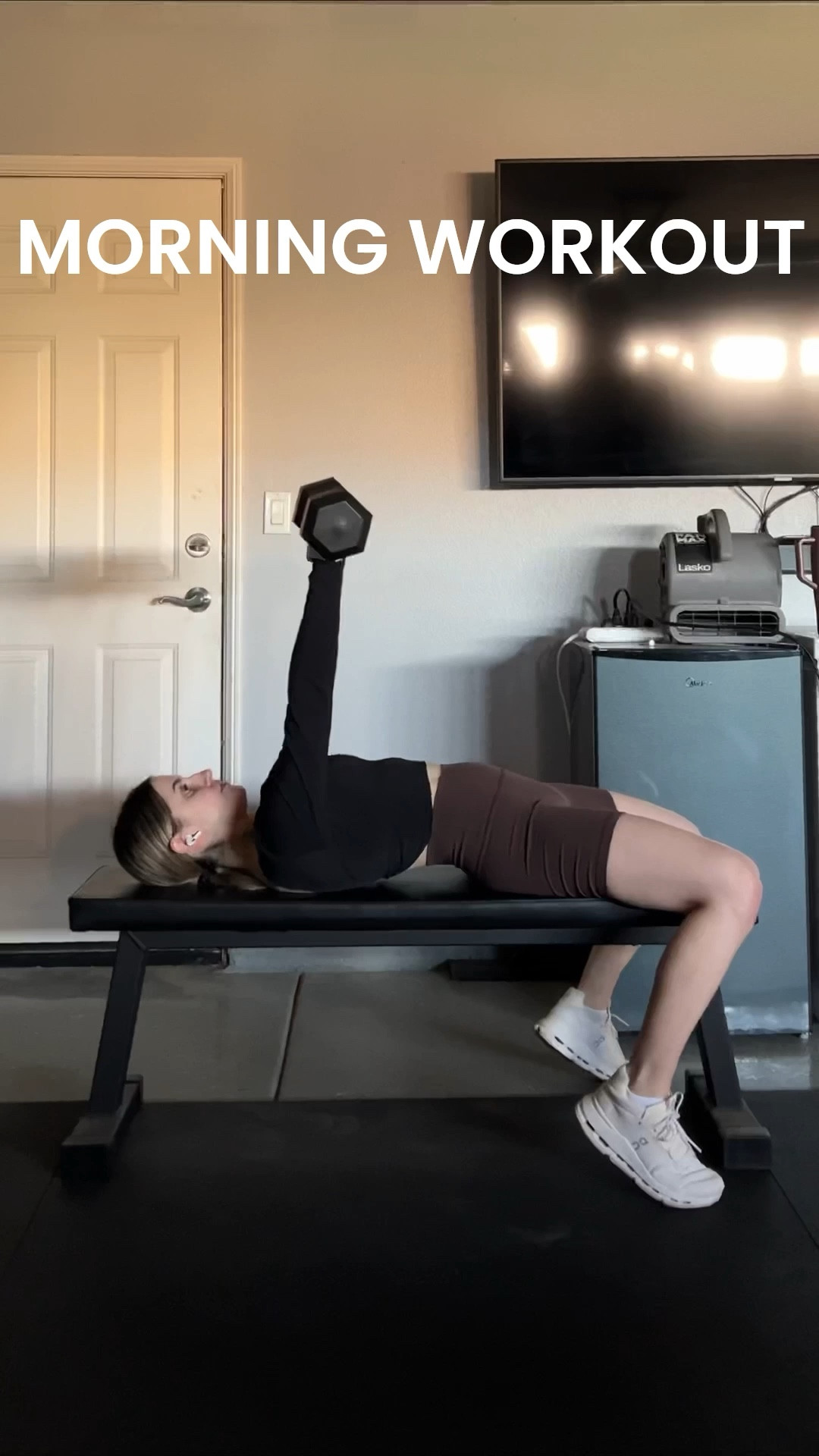 today’s workout outfit! 🖤
long sleeve - size small
shorts - size small (code REESE15)
shoes - size 7

#LTKfitnessgoals #LTKootd #LTKActive