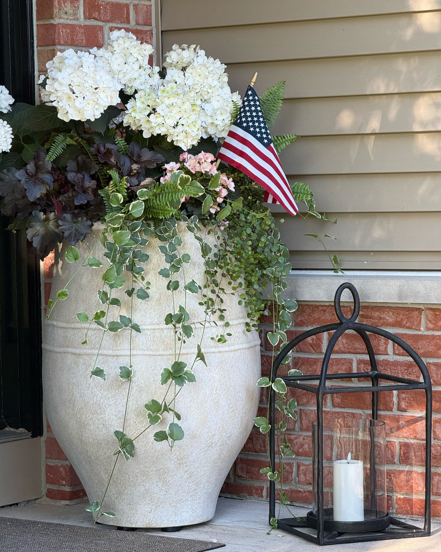 🇺🇸 front porch

#LTKHome #LTKSeasonal