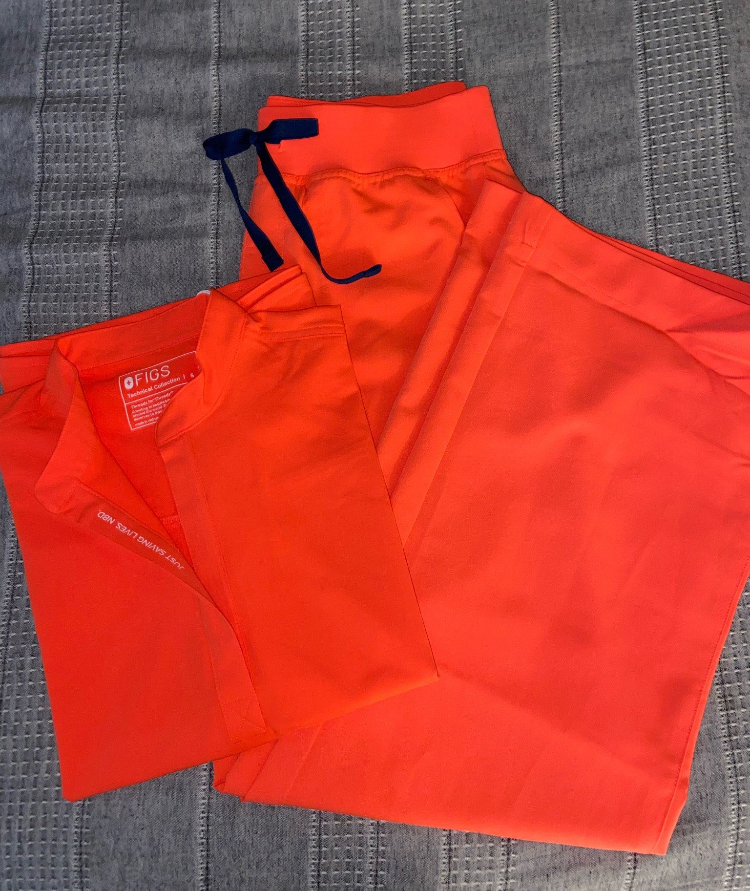 New Fiery Coral Figs Scrubs! I’m loving this bright color for spring and summer!

FIGS / Scrubs / Nurse / Spring / Summer 

#LTKstyletip #LTKfindsunder50 #LTKworkwear