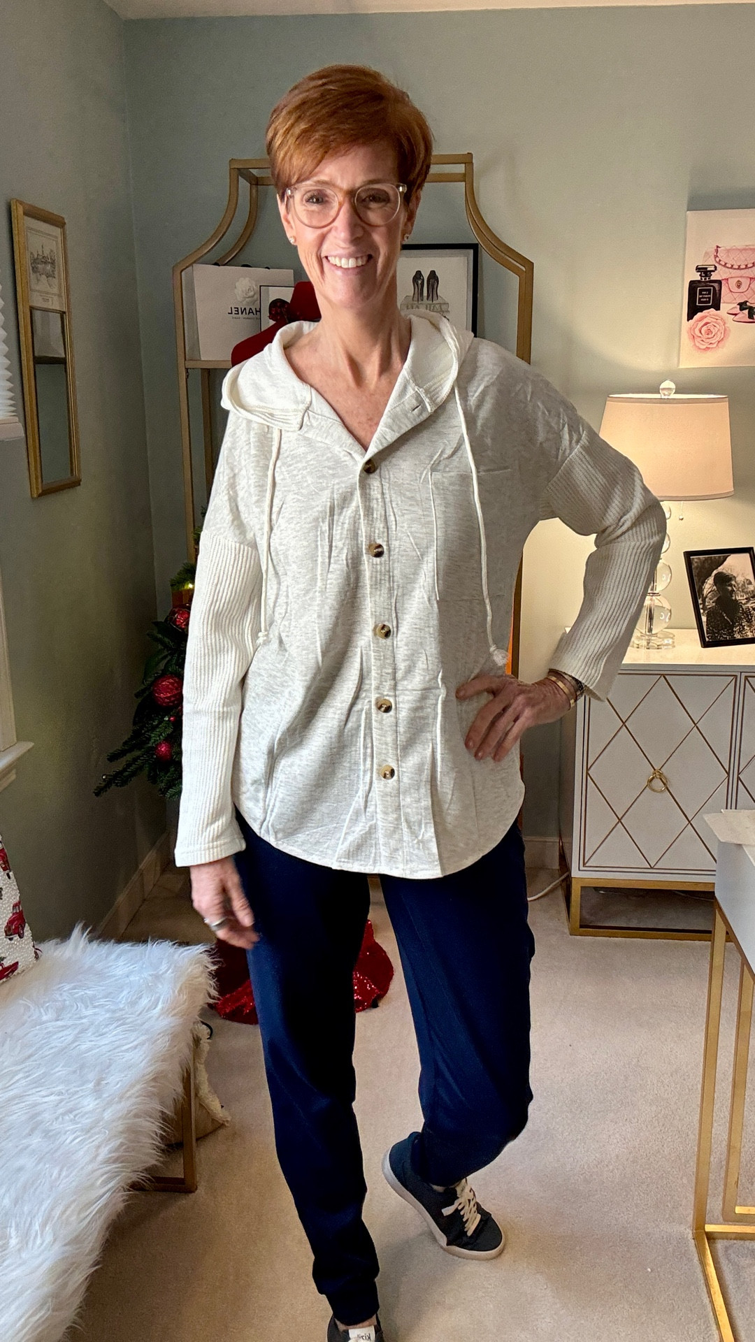 Wearing a medium

These are the sweatshirts I keep reaching for when I want easy, casual outfits that still feel put together. #ad #paidpartnership

From waffle knits to stand-neck styles, these are the kinds of pieces that work with real life — errands, travel days, school drop-offs, and everything in between.

✔ relaxed but not sloppy ✔ soft, wearable fabrics ✔ perfect with jeans, leggings, or joggers ✔ easy layering staples

I’m sharing four styles I tried on all from Shewin on Amazon and all linked in my LTK shop.

https://liketk.it/5HipC

👉 Which one would you wear most — grey, mauve, or burgundy? Tell me below, and don’t forget to save this so you have it when you’re getting dressed on busy mornings.

 @shewin.official

#womensfallfashion2025 #sweatshirtforwomen #falloutfitsforwomen2025 #shewin

#LTKOver40 #LTKFindsUnder50 #LTKTall