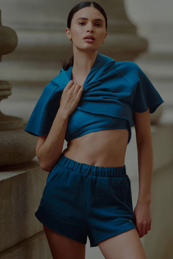 In The Air Dolphin Short | Alo Yoga (US)