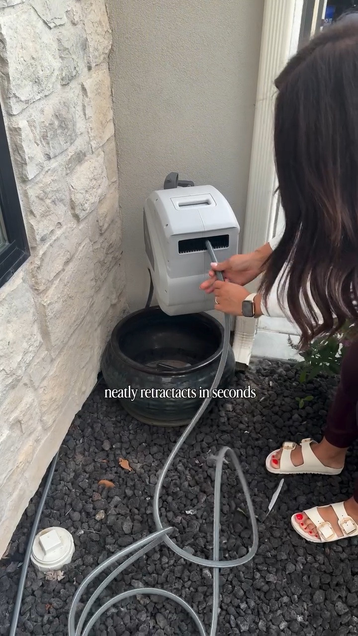 If you’ve ever wrestled with a tangled hose, this one’s for you.

We had a hose that constantly ended up in a giant pile, looked messy, and was a pain to put away. This retractable hose reel solved all of it.

✔️ Retractable
✔️ Easy to install
✔️ Multiple spray settings
✔️ Under $100
✔️ Actually looks good in the yard

One of those simple upgrades that makes everyday life a little easier and your outdoor space look more put together.

Who else is tackling outdoor projects this summer? ☀️