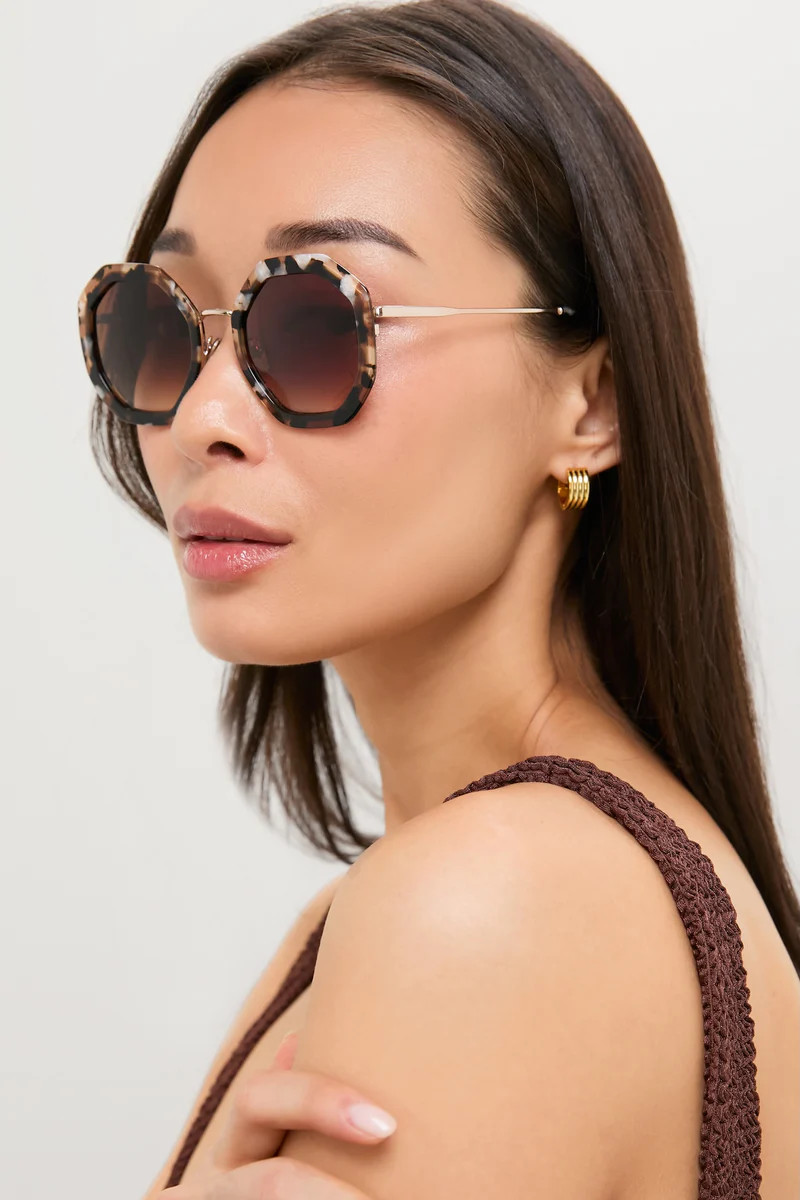 Brown Tortoise Angie Sunglasses | Tuckernuck (US)