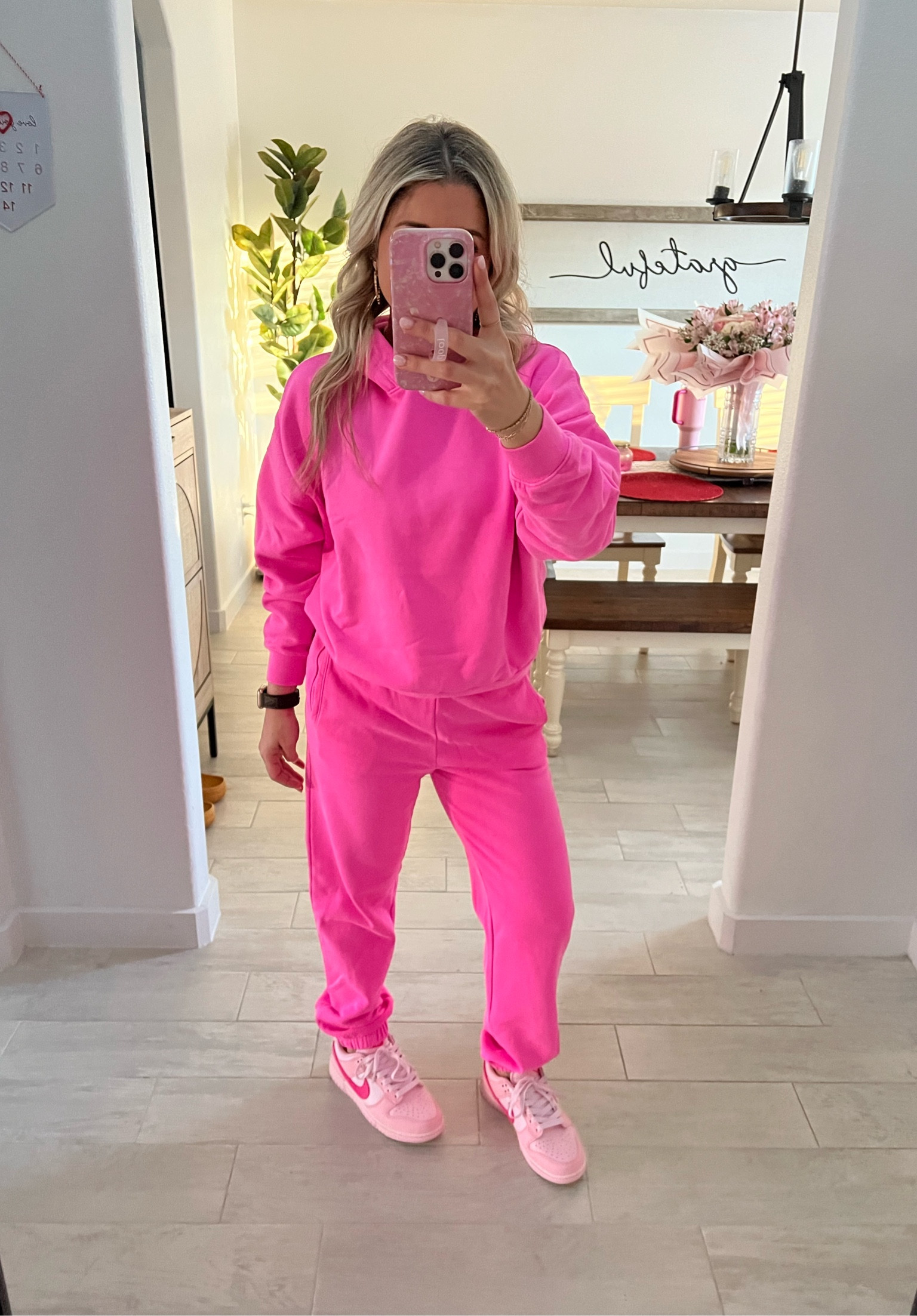 Comfy outfit 
Pink matching set size xs petite 
Nike dunks tts

#LTKfindsunder100 #LTKfindsunder50 #LTKshoecrush