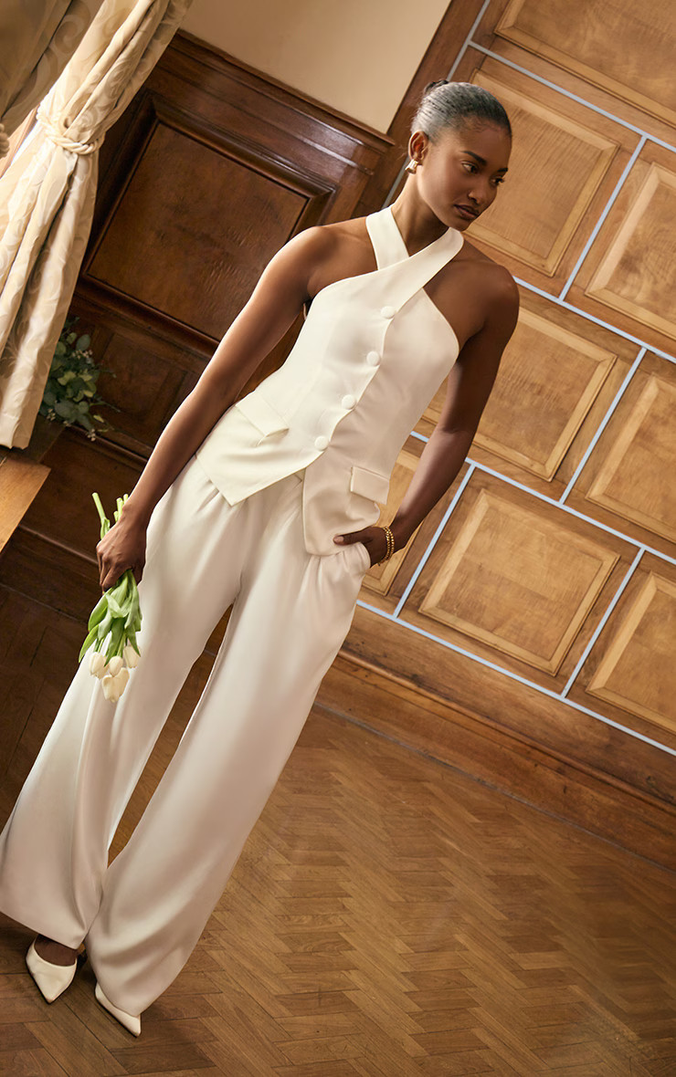 Premium White Tailored Pleated Lined Wide Leg Trousers | PrettyLittleThing UK