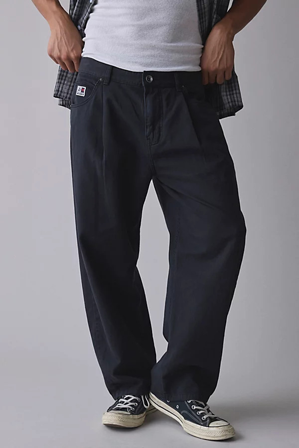BDG Twill 5-Pocket Pleated Dad Chino Pant in Black, Men's at Urban Outfitters | Urban Outfitters (US and RoW)