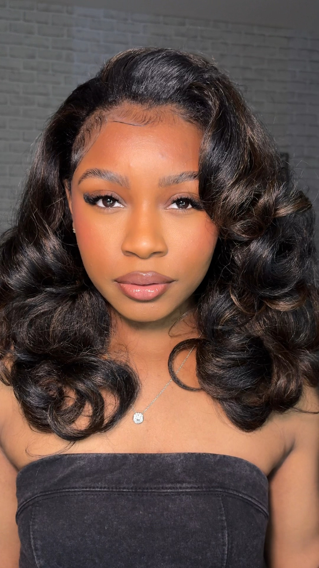 A flawless beat everytime! 
Pressed powder : kaleidos makeup illuminator (tan & medium )

#LTKBeauty