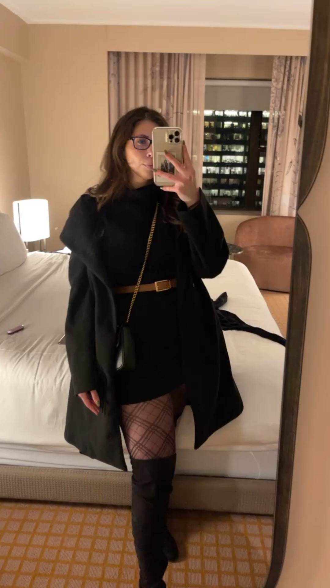 Winter fit idea for date night 🖤

#LTKSeasonal #LTKFindsUnder50 #LTKStyleTip