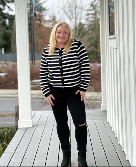 Sweater LOVE! 🖤 This classic striped sweater is the perfect piece to wear for Book Club. 

#LTKhome #LTKover40 #LTKSeasonal