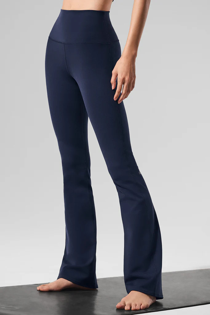 Airbrush High-Waist Bootcut Legging | Alo Yoga (US)