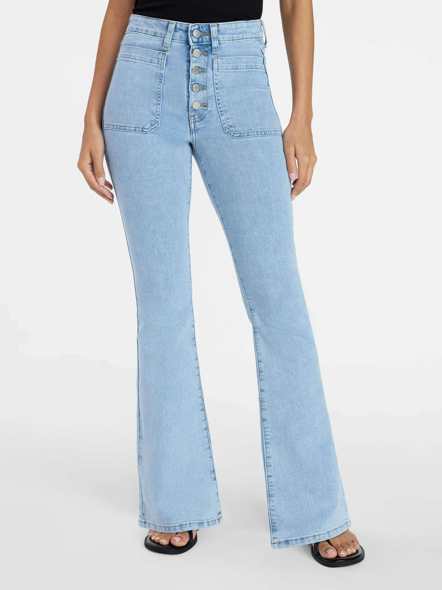 Time and Tru Women's Patch Pocket Flare Jeans, 31" Inseam, Sizes 0-22 | Walmart (US)