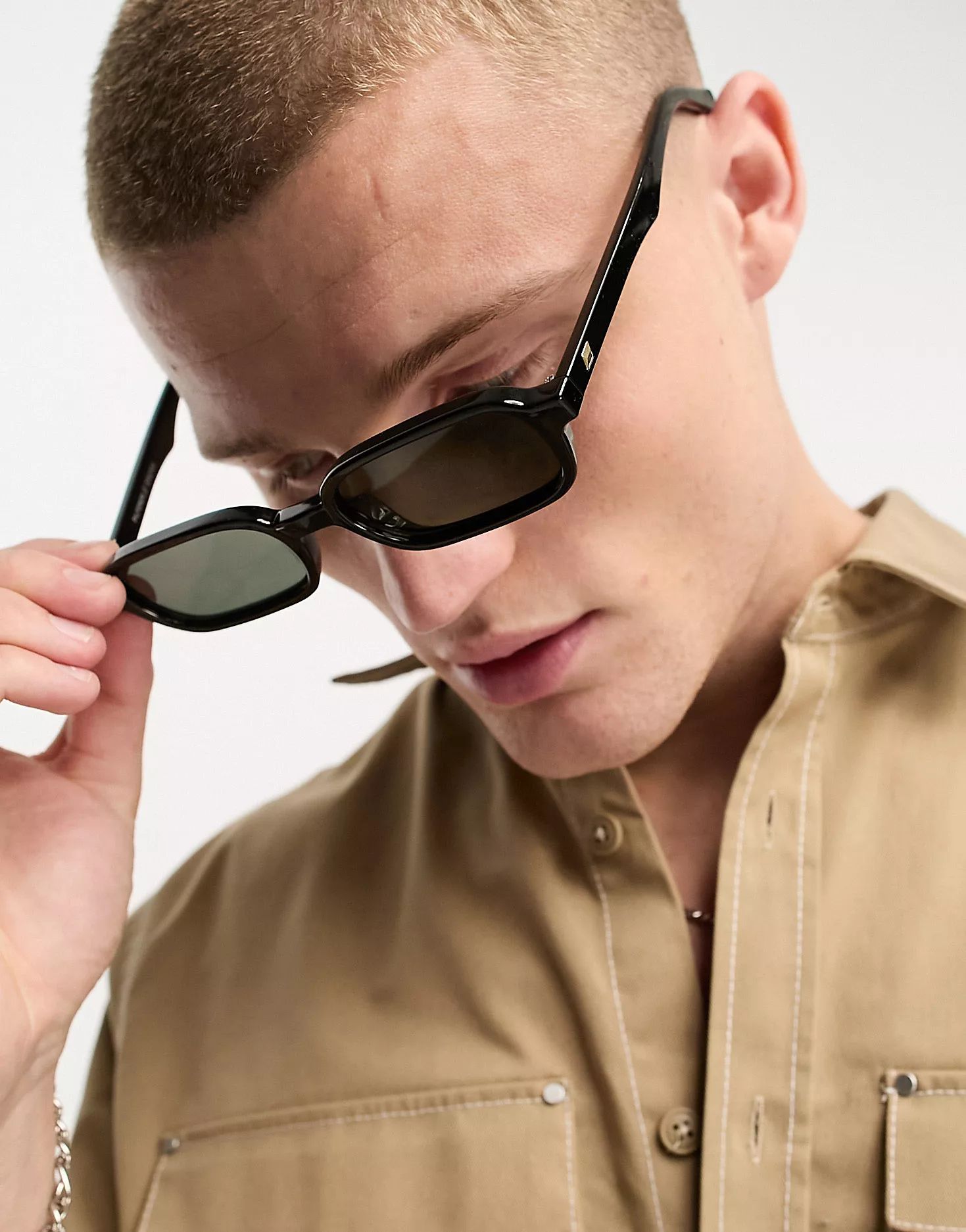 Le Specs pilferer sunglasses with green lens in black | ASOS (Global)