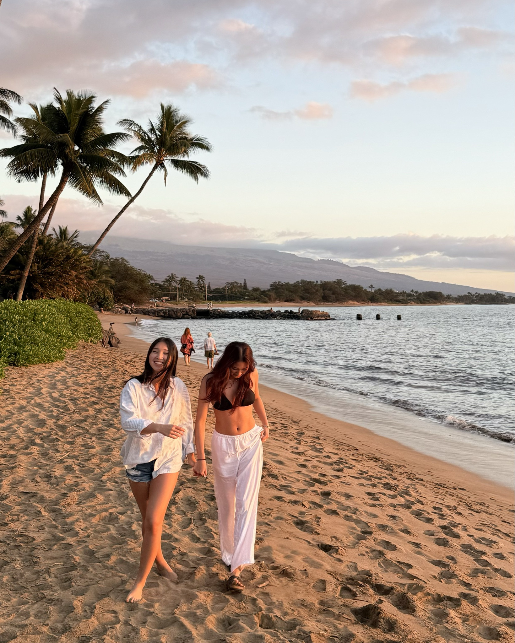 Walking the beach outfits 

#LTKSeasonal #LTKSwim