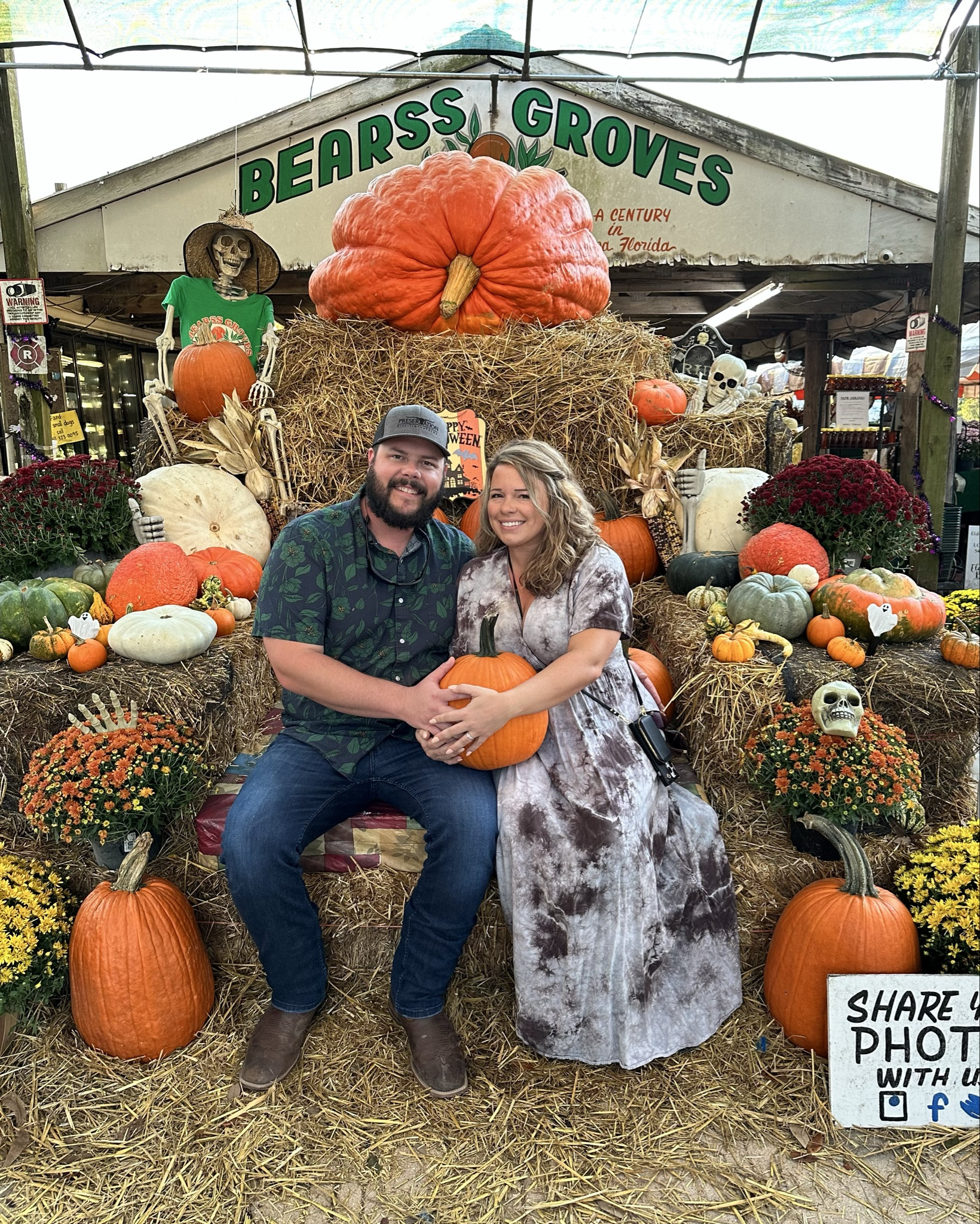 Fall photos are some of my favorite with pumpkins and fall leaves.

Fall outfits
Fall fashion
Fall dress


#LTKSeasonal #LTKStyleTip #LTKMidsize