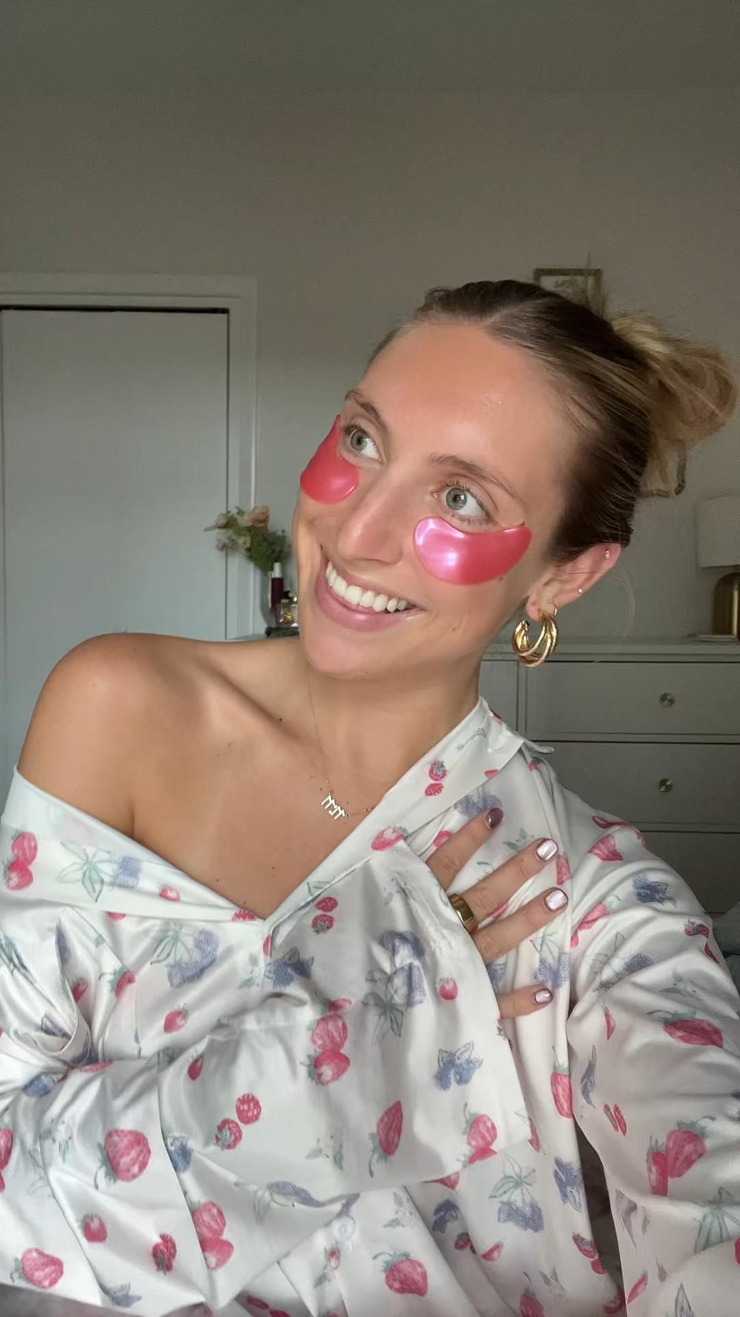 Been looking for eye patches that i love that are also affordable and I’ve been obsessed with these ones from Grace & Stella! They’re on Amazon too so it’s so easy to prime order a pack to your house!

#LTKSaleAlert #LTKHoliday #LTKBeauty