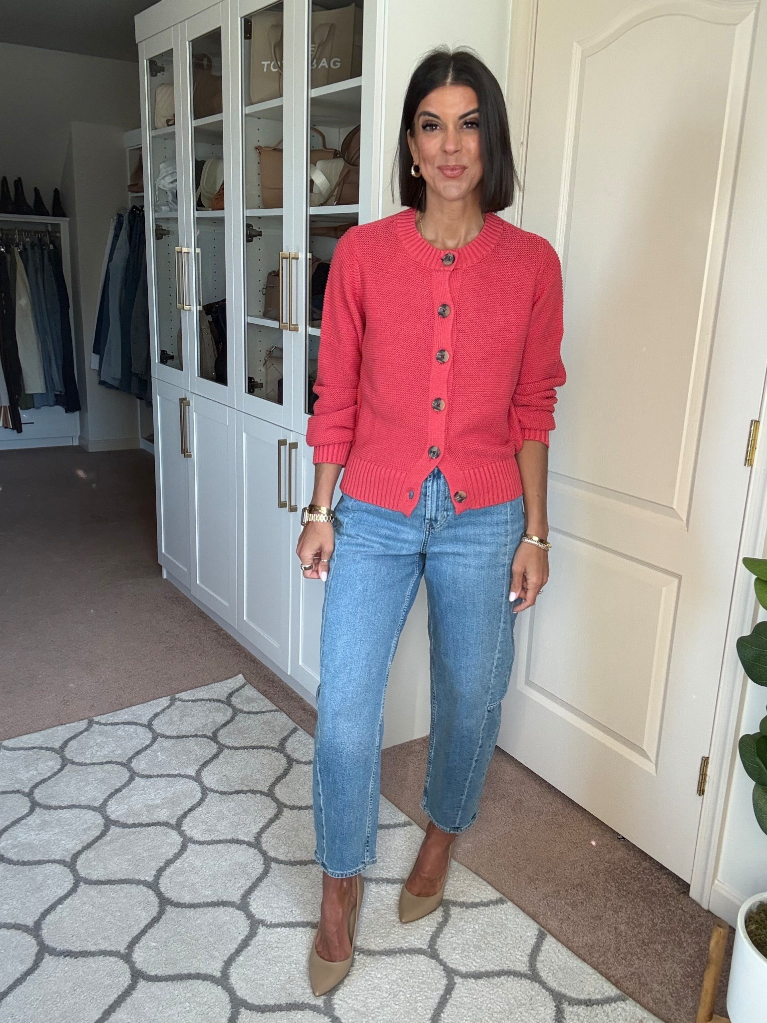 Love this old cardigan! Size small. Size 2 in jeans 

#LTKSeasonal #LTKSaleAlert #LTKFindsUnder100