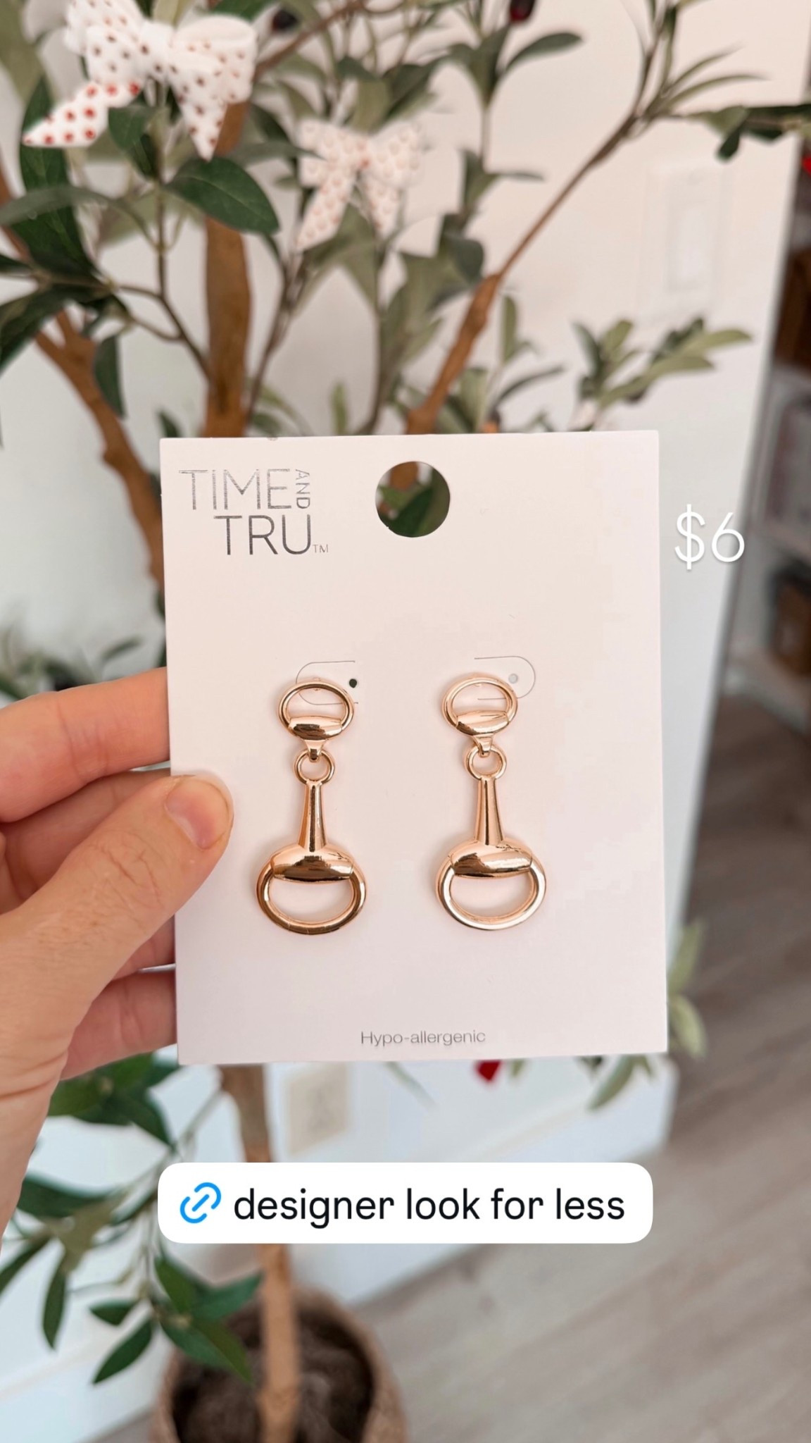 $6 look just like a designer pair! 👀

#LTKGiftGuide #LTKOver40 #LTKHoliday