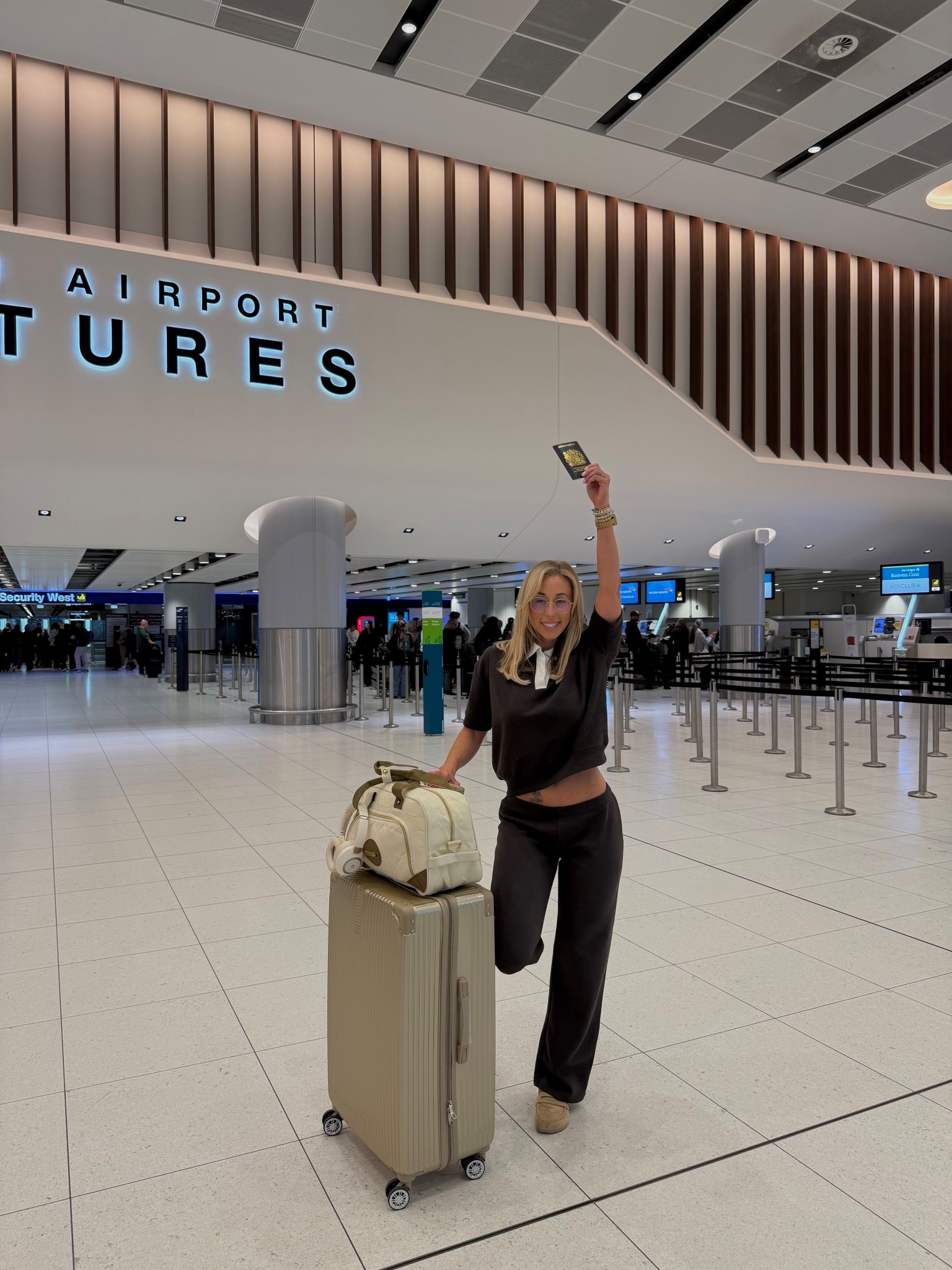 Airport fit 🤎👌🏼

#LTKtravel #LTKeurope #LTKuk