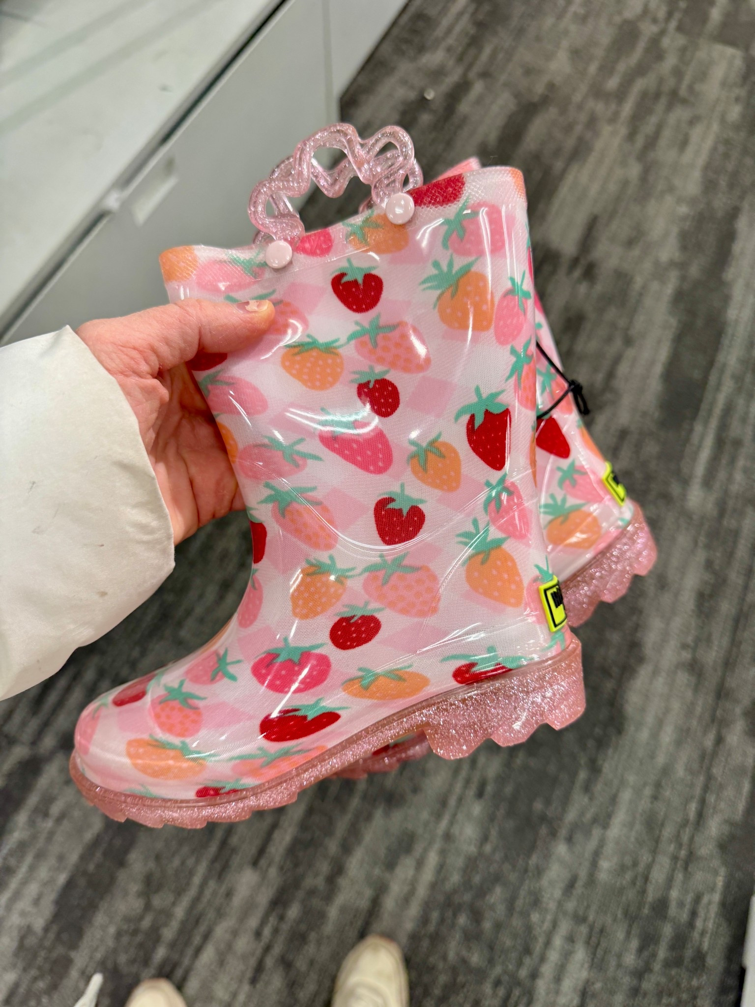 Cutest toddler rain boots!

Toddler girls | spring finds | target finds | 

#LTKKids #LTKspring #LTKmomlife