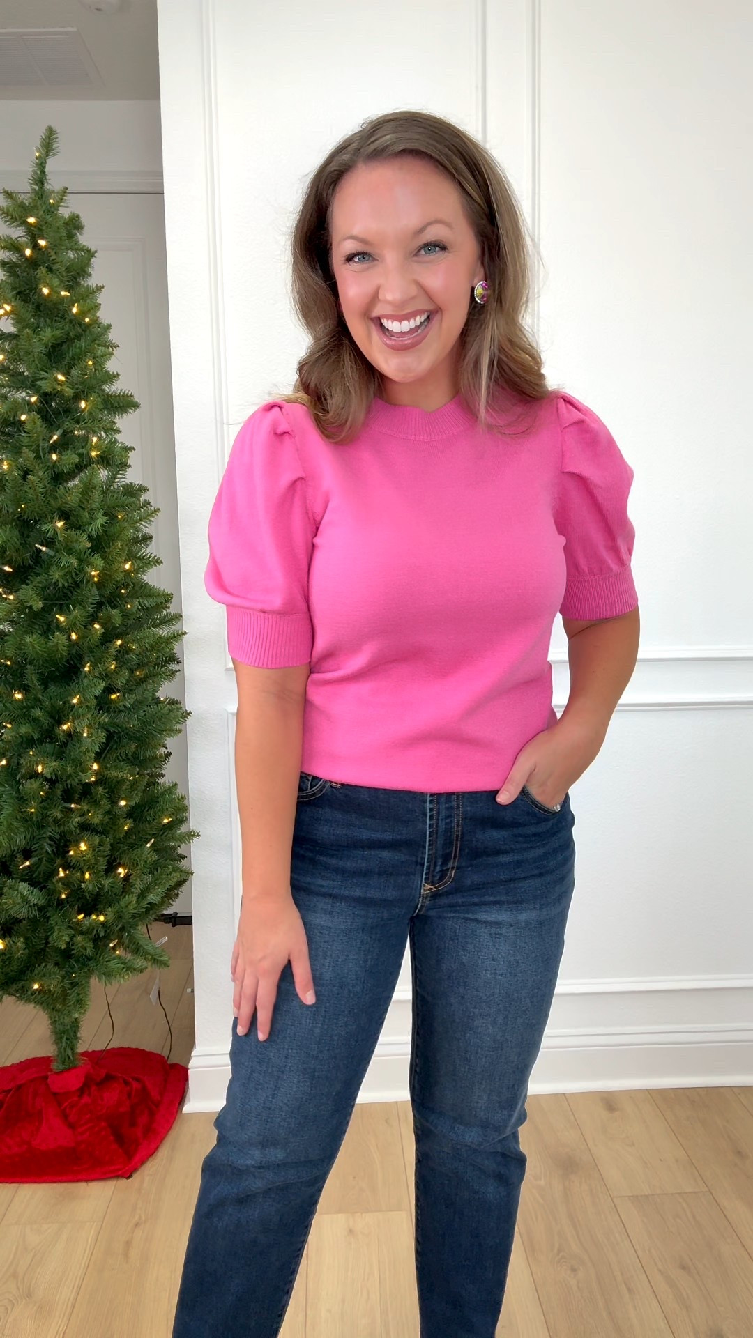 The cutest pink  amazon sweater perfect to bring some color to fall and winter!! I am 5’5” Size 8/10 wearing Medium! So soft and comfy  and those puff sleeves are just too good! 


Amazon sweater, pink sweater, work top, winter outfit, fall outfit, teacher outfit, Amazon fashion , preppy , look for less

#LTKSeasonal #LTKFindsUnder50 #LTKHoliday