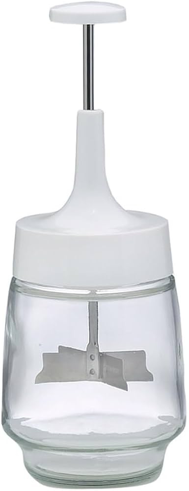 HIC Kitchen Old Fashioned Onion Chopper, 18/8 Stainless Steel Plain Edge Blades | Amazon (US)
