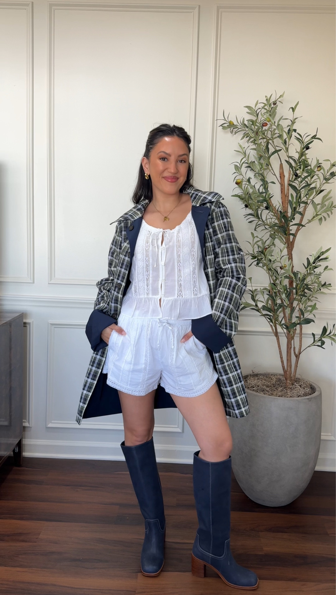 White set- size smalls 
Reversible trench coat- small petite 

#LTKSpringSale #LTKPetite