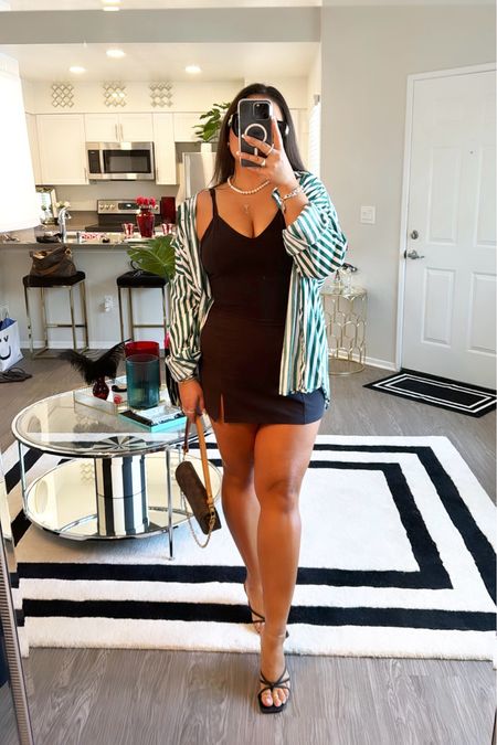 Casual weekend ootd ⛅️🕶️🫶🏼
Active dress size medium 
Kitten heels Dolce Vita linked similar Amazon dupes 
Oversized poplin shirt 
Summer outfit 

#LTKStyleTip #LTKSeasonal #LTKFindsUnder50