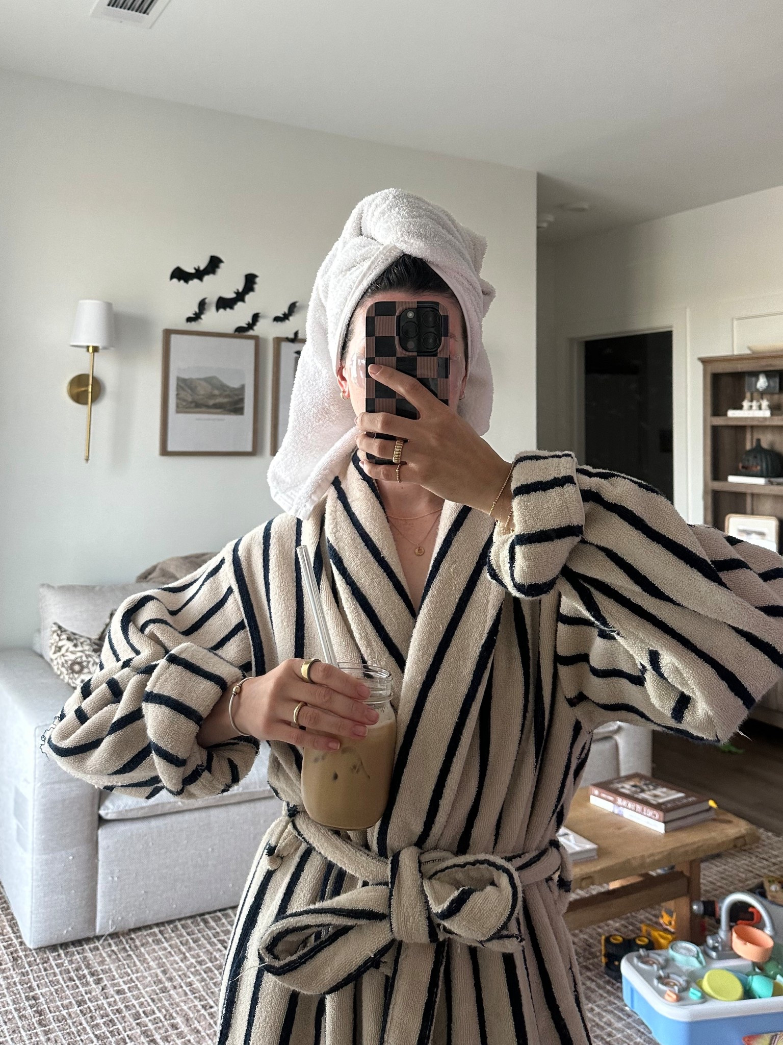 Most worn robe right now!!! Wearing a M 

#LTKStyleTip #LTKU #LTKSeasonal