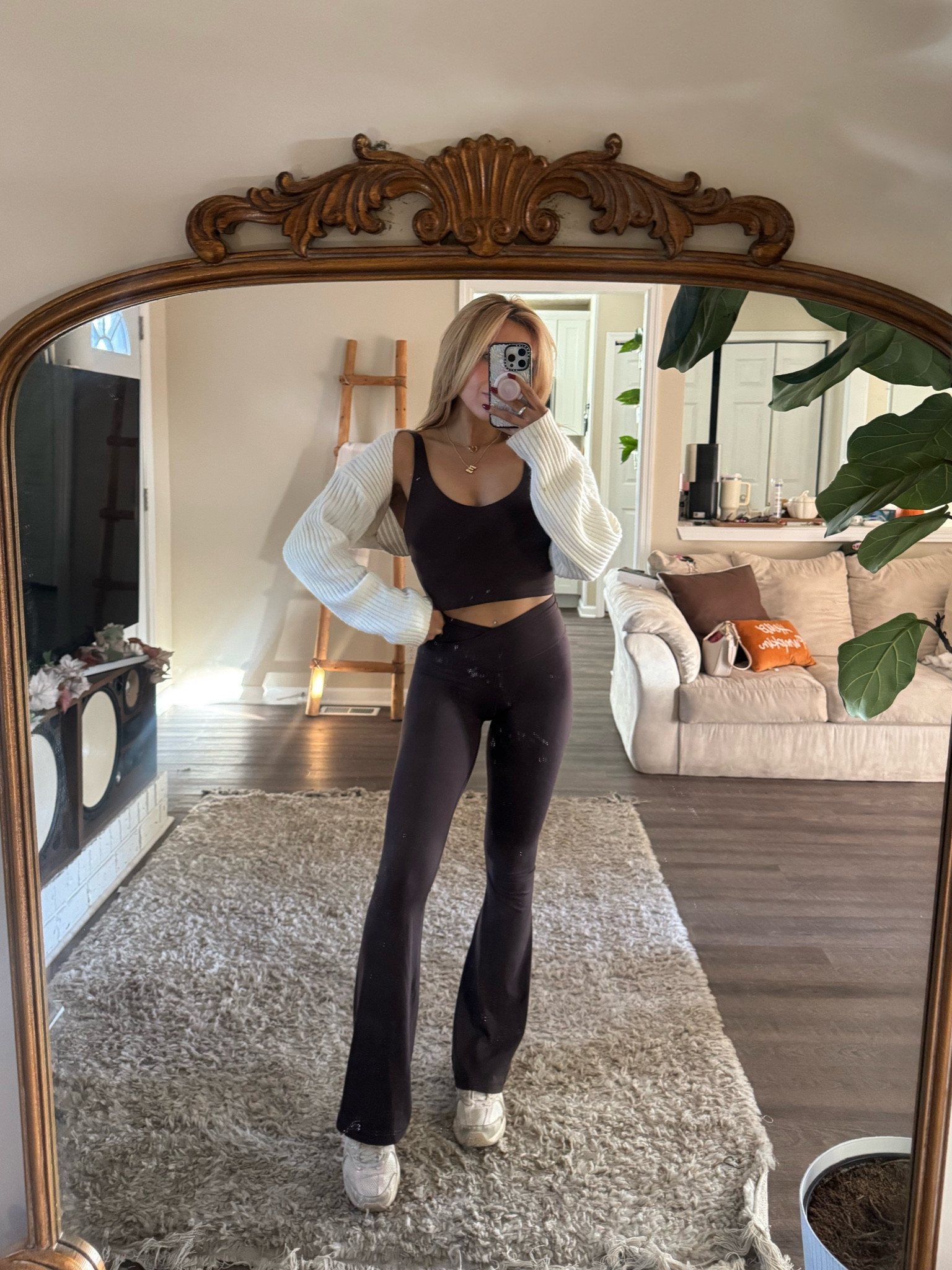 Aerie set in brown size small!! 

#LTKActive #LTKU #LTKTravel