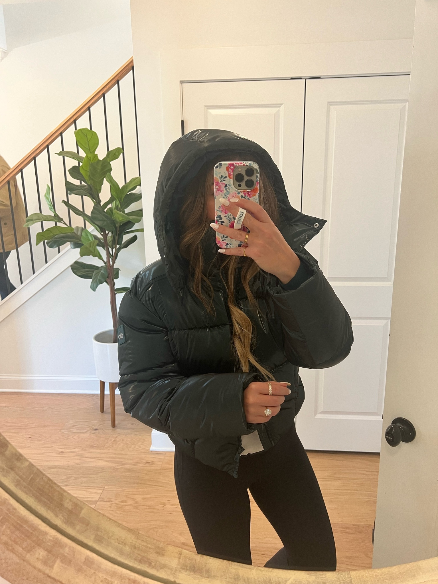 Puffer jacket - in the xs


#LTKSeasonal #LTKtravel #LTKstyletip