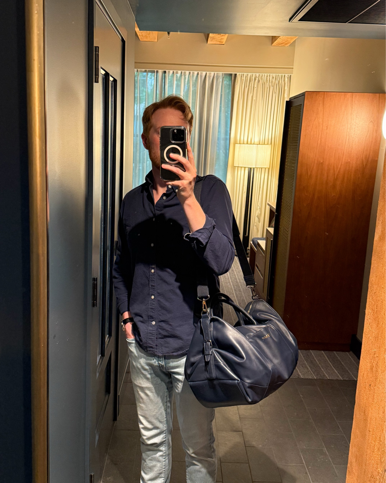 A little commotion for this navy weekender from Leatherology 👏🏻😭 it’s so so good.

#LTKMens #LTKTravel #LTKGiftGuide