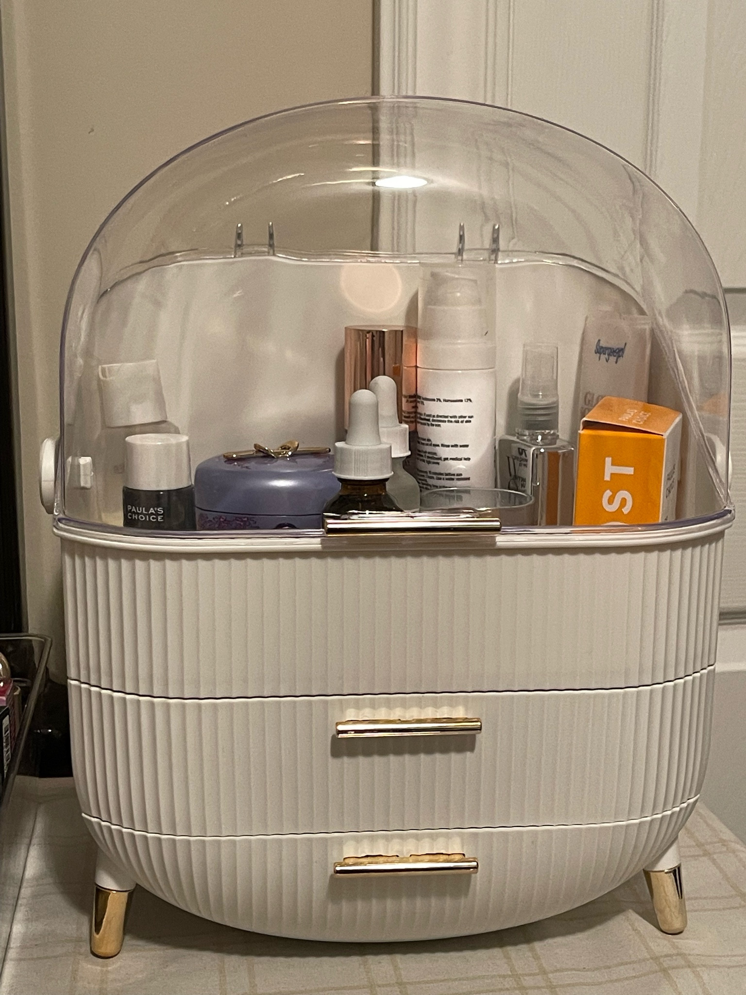 Cute way to store my skincare products :)
