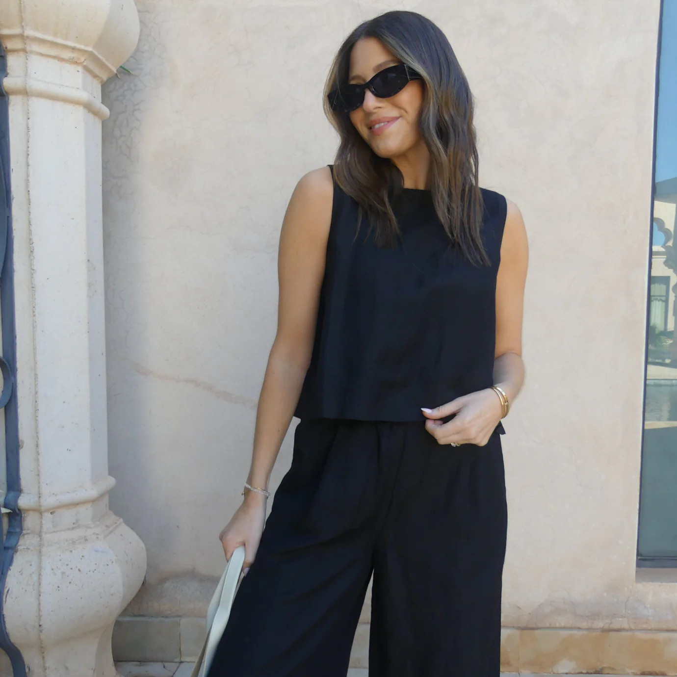 LINEN BLEND BOXY VEST - BLACK | WAT The Brand