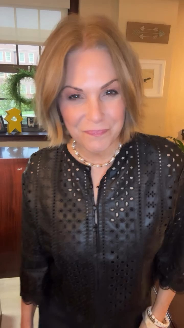 This outfit says Spring - but in all black 🤷‍♀️ The pants are staples you’ll have a lmg time, and the top is faux leather, and washable! All linked in my stories and LTK shop. OR comment “black” and I will send you the link! #springworkoutfits #workfit #workootd