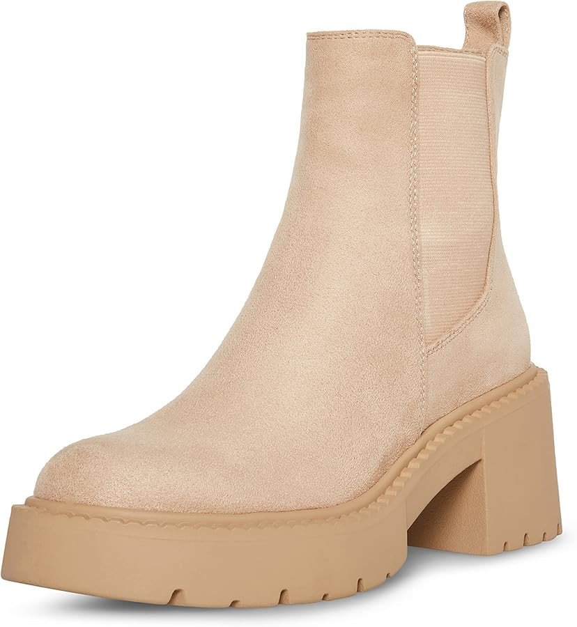 Madden Girl Women's Tianna Chelsea Boot | Amazon (US)