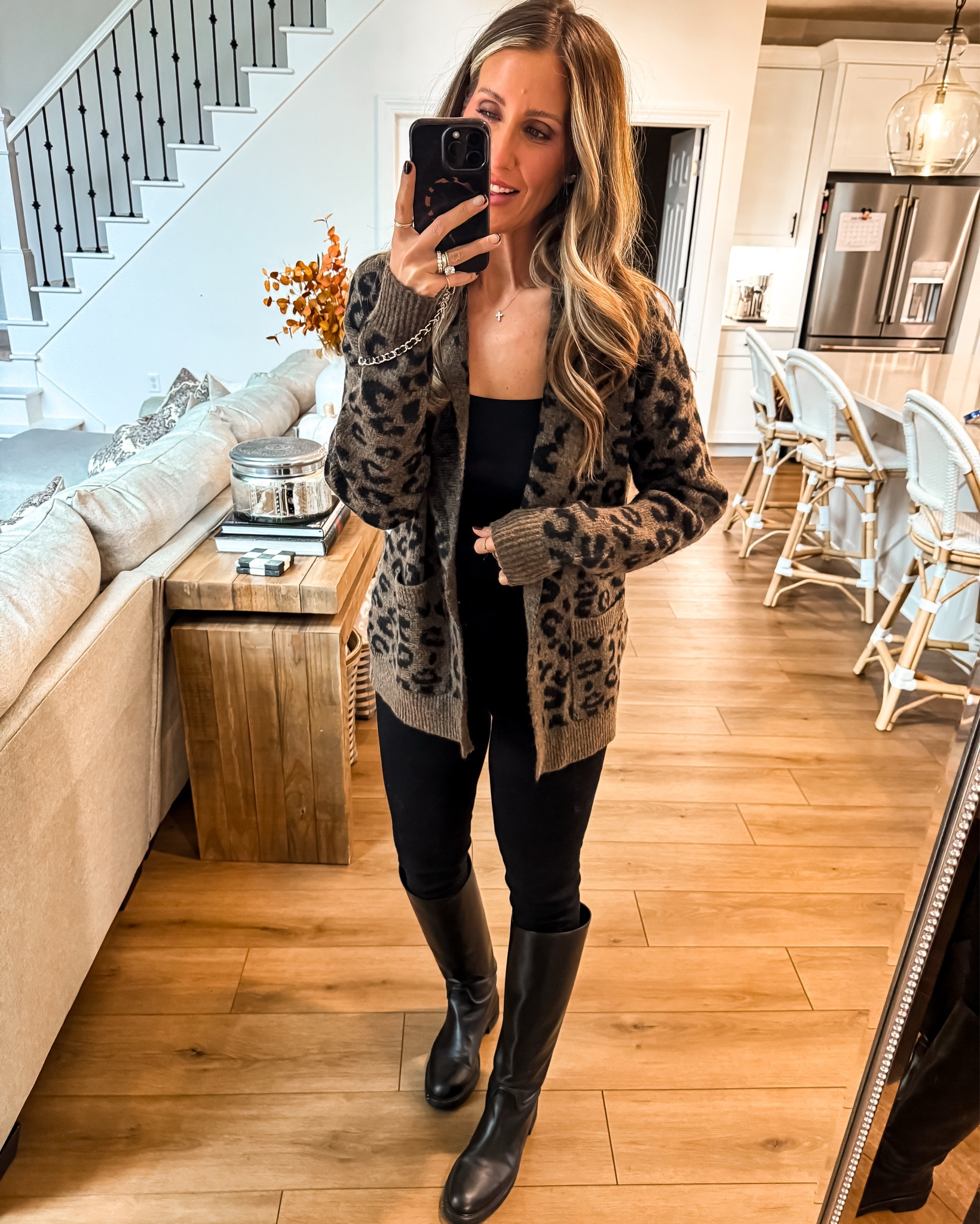 This leopard sweater OMG 
Size medium 


#LTKMidsize #LTKOver40 #LTKFindsUnder50