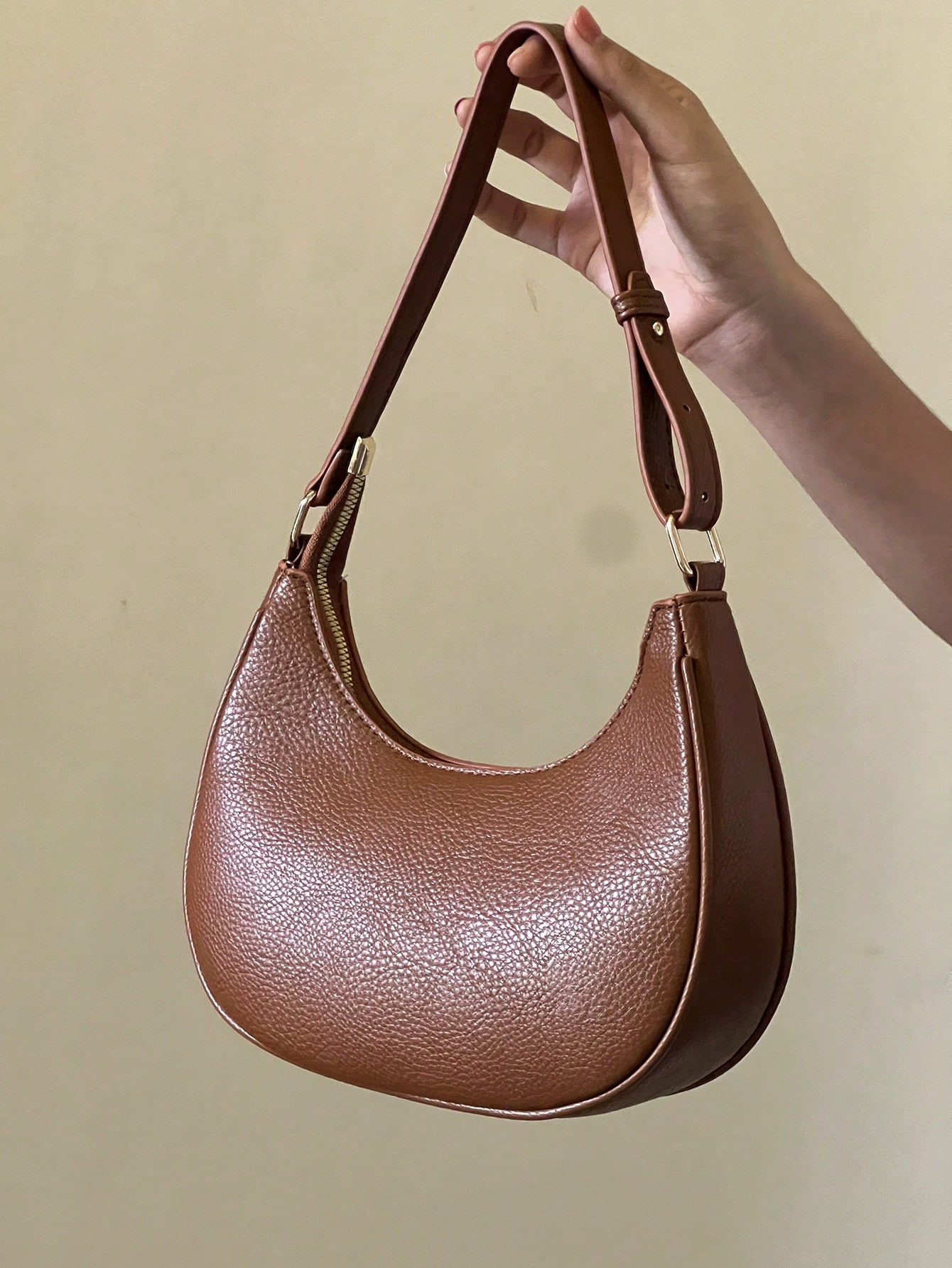 Fashionable Crescent Moon Shaped Casual Shoulder Crossbody Bag With Glossy Texture 2023 Trend New... | SHEIN