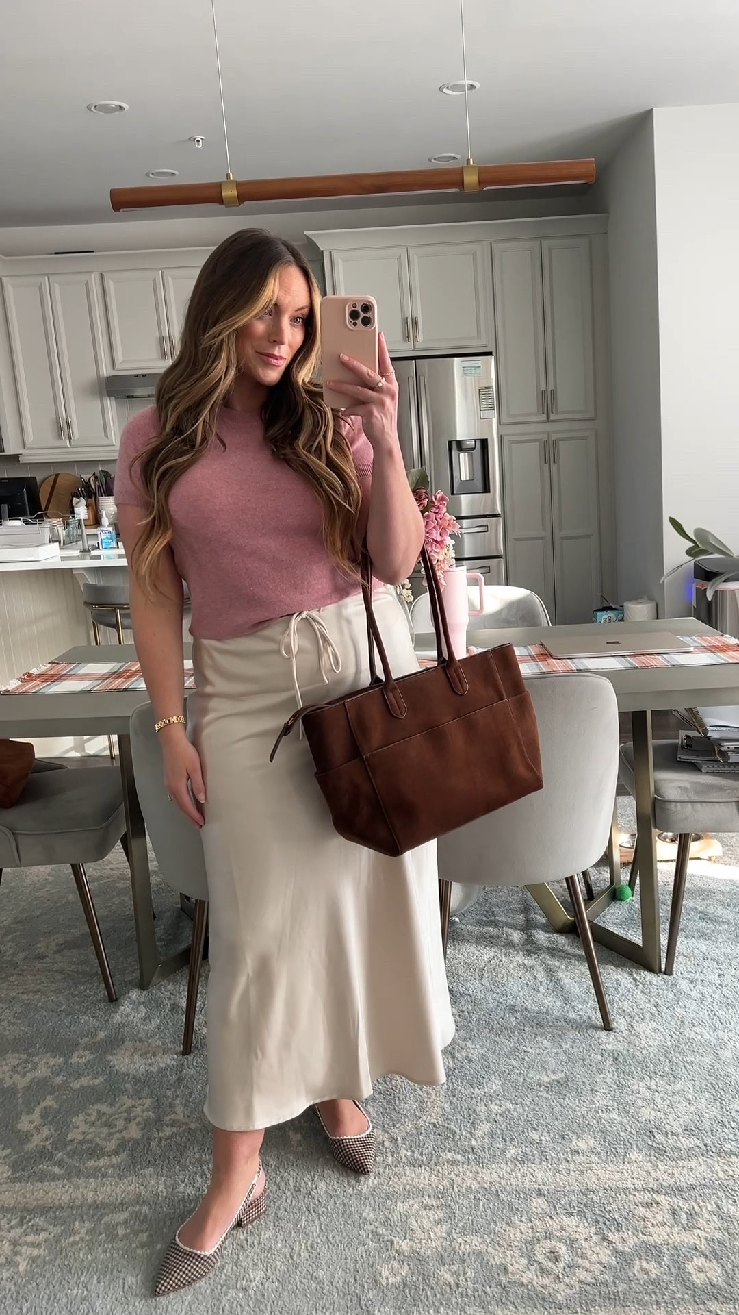 Prettiest cashmere top!

#LTKSeasonal #LTKWorkwear #LTKMidsize